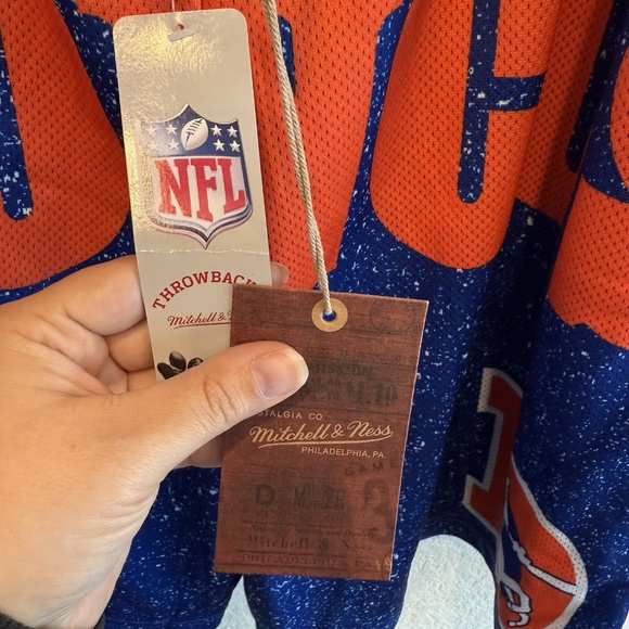 Mitchell & Ness Denver Broncos Shorts size XLarge NWT - Picture 7 of 9